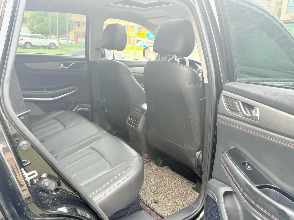 2021 ChangAn CS75 1.5T 178HP L4 7DCT,autocango,china used car exporter,china ev exporter,chinese used car exporter,chinese used ev exporter