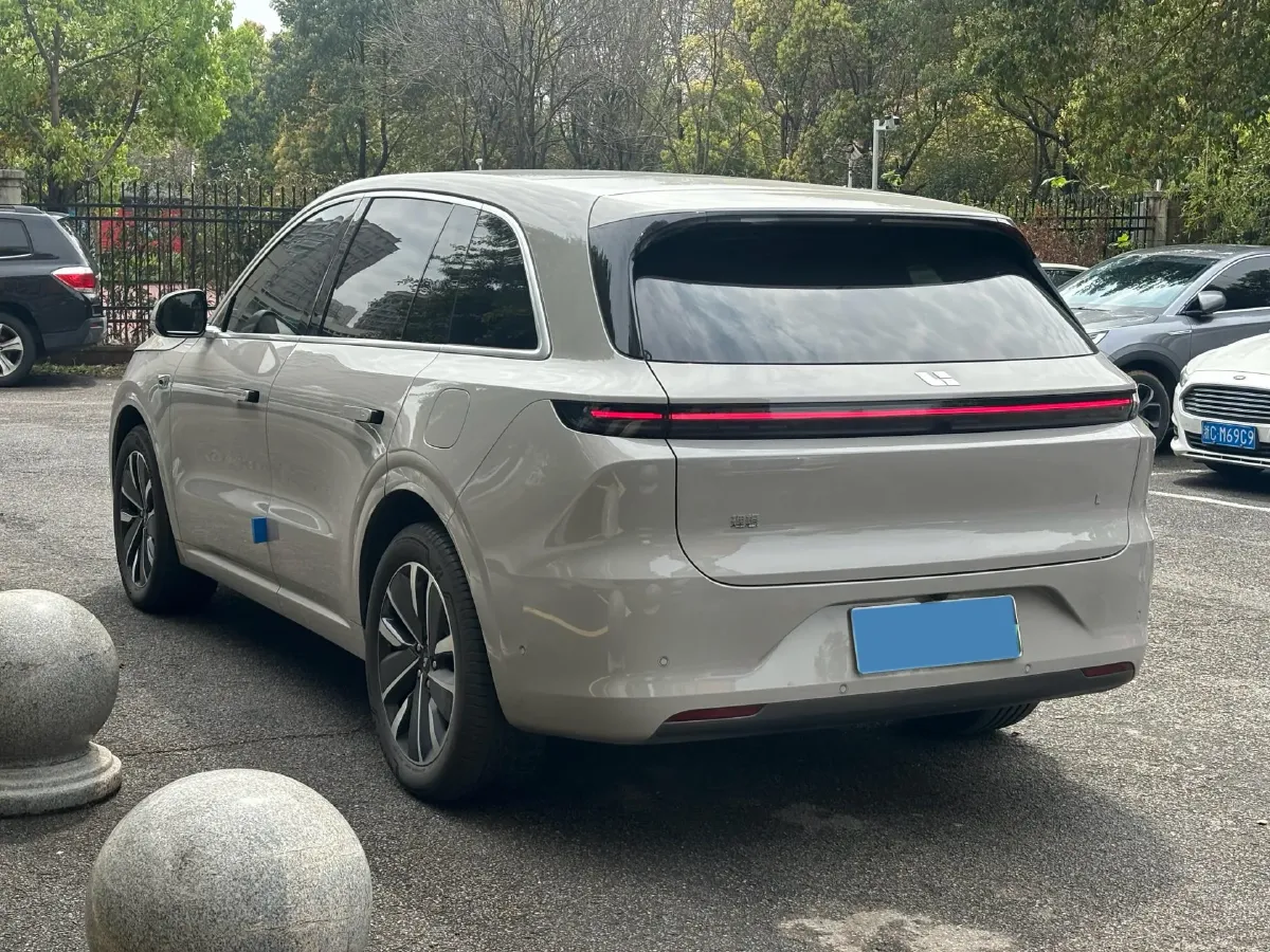 2025 Li L6 Range Extended 154HP L4 REEV,autocango,china used car exporter,china ev exporter,chinese used car exporter,chinese used ev exporter