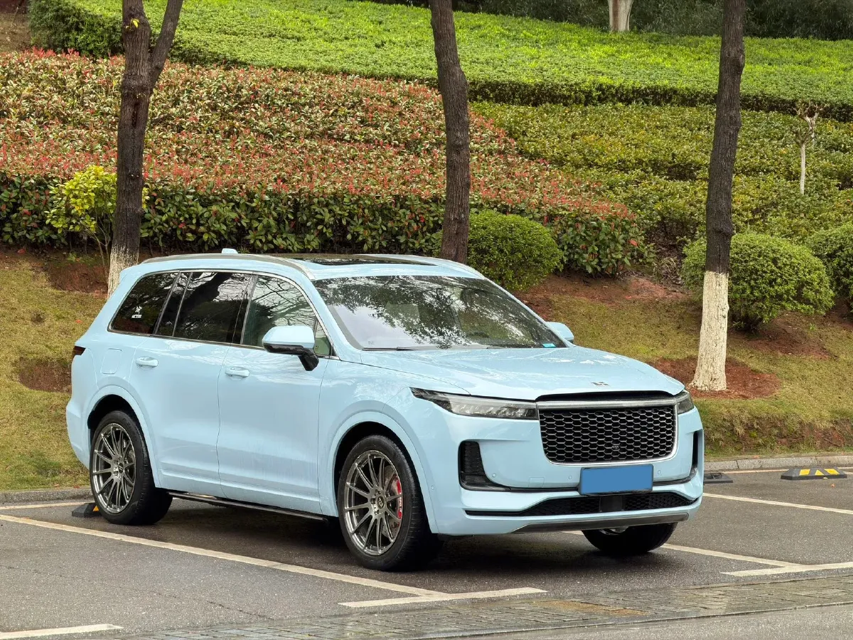2021 Li ONE Range Extended 131HP REEV 40.5KWH,autocango,china used car exporter,china ev exporter,chinese used car exporter,chinese used ev exporter