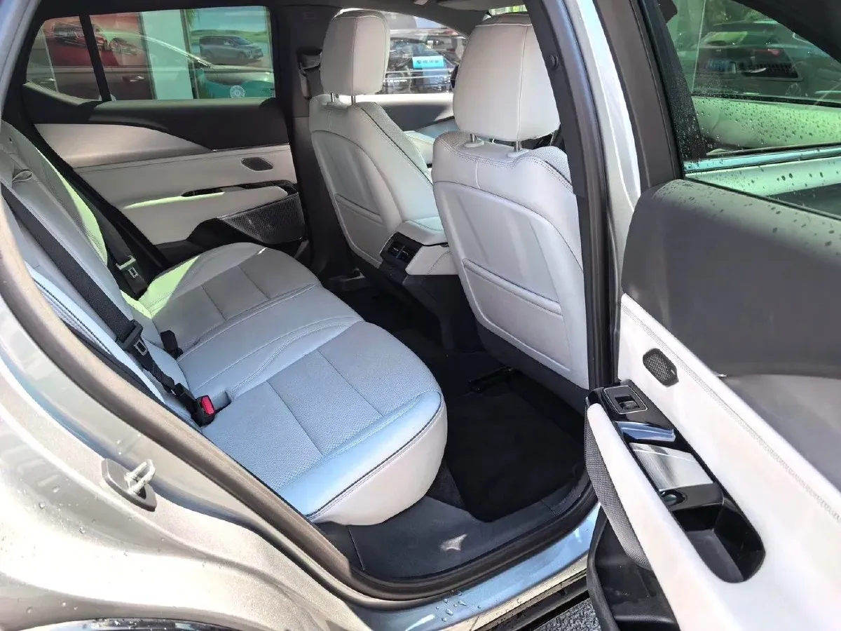 2023 Cadillac GT4 1.5T 211HP L4 9AT,autocango,china used car exporter,china ev exporter,chinese used car exporter,chinese used ev exporter