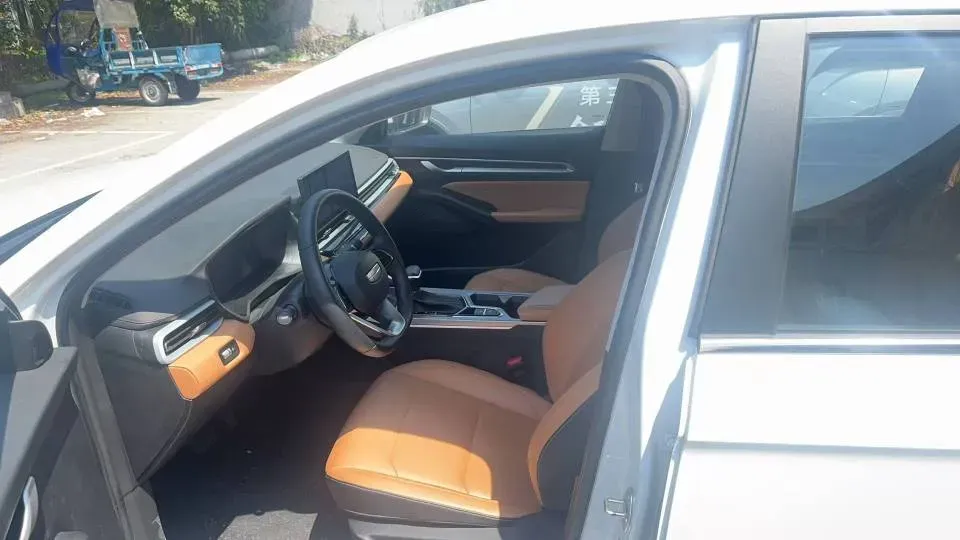 2023 Geely Emgrand 1.5L 127HP L4 CVT,autocango,china used car exporter,china ev exporter,chinese used car exporter,chinese used ev exporter