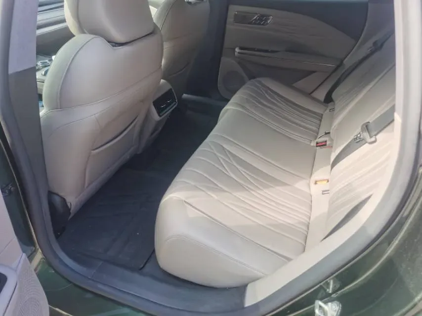 2025 Geely Galaxy Starshine 8 1.5T 163HP L4 3DHT PHEV 27.69KWH,autocango,china used car exporter,china ev exporter,chinese used car exporter,chinese used ev exporter