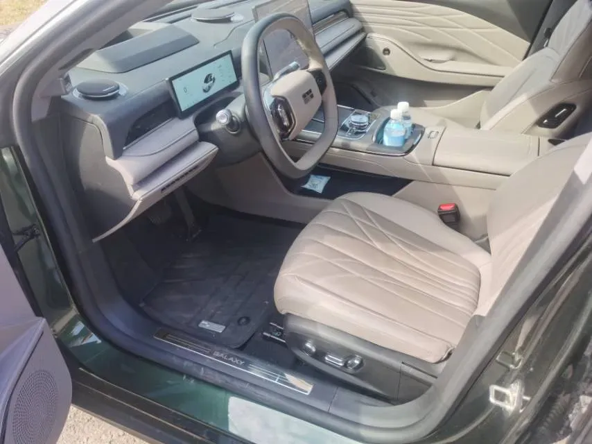 2025 Geely Galaxy Starshine 8 1.5T 163HP L4 3DHT PHEV 27.69KWH,autocango,china used car exporter,china ev exporter,chinese used car exporter,chinese used ev exporter