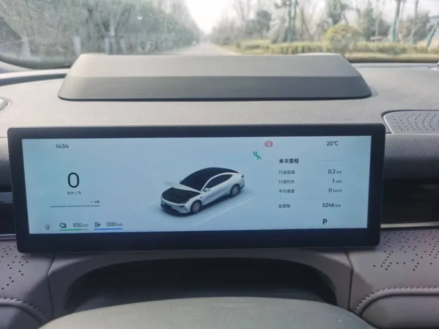 2025 Geely Galaxy Starshine 8 1.5T 163HP L4 3DHT PHEV 27.69KWH,autocango,china used car exporter,china ev exporter,chinese used car exporter,chinese used ev exporter