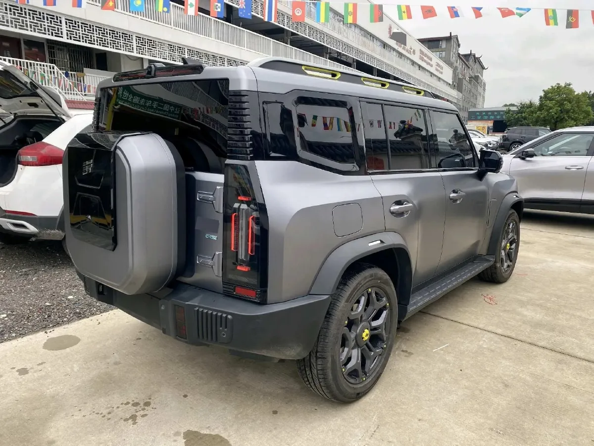 2024 Jetour ShanHai TravellerC-DM 1.5T 156HP L4 3DHT PHEV 43.24KWH,autocango,china used car exporter,china ev exporter,chinese used car exporter,chinese used ev exporter