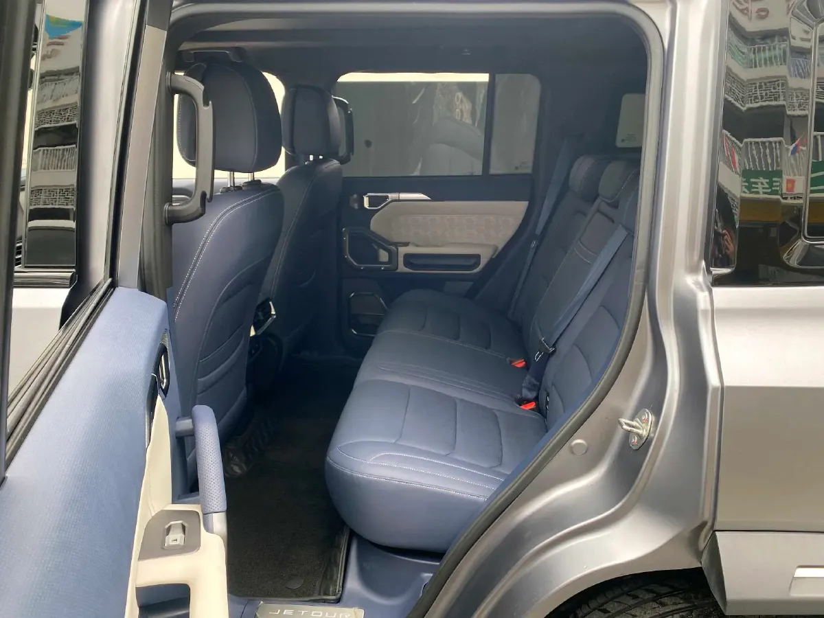 2024 Jetour ShanHai TravellerC-DM 1.5T 156HP L4 3DHT PHEV 43.24KWH,autocango,china used car exporter,china ev exporter,chinese used car exporter,chinese used ev exporter