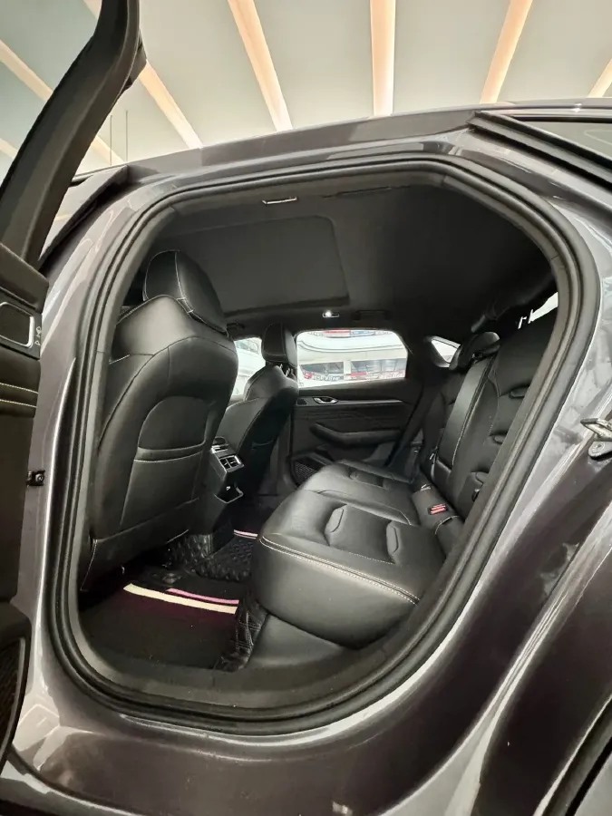 2023 Geely Preface 1.5T 181HP L4 7DCT,autocango,china used car exporter,china ev exporter,chinese used car exporter,chinese used ev exporter