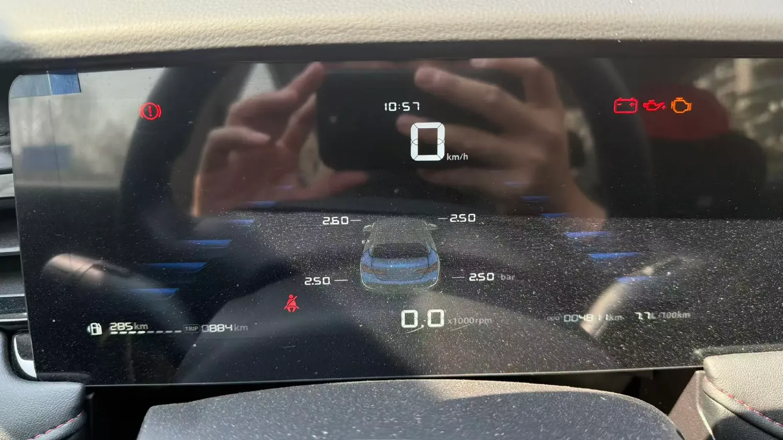 2023 Roewe i5 1.5L 129HP L4 5MT,autocango,china used car exporter,china ev exporter,chinese used car exporter,chinese used ev exporter