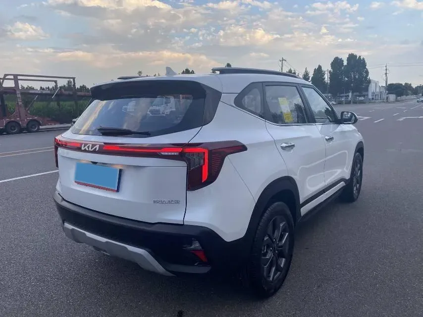 2023 Kia Seltos 1.5L 115HP L4 CVT,autocango,china used car exporter,china ev exporter,chinese used car exporter,chinese used ev exporter