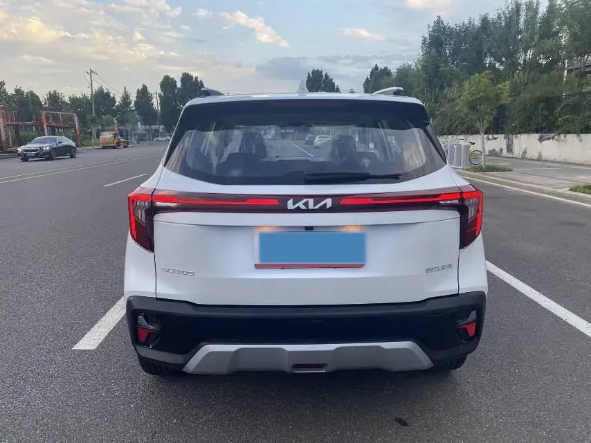 2023 Kia Seltos 1.5L 115HP L4 CVT,autocango,china used car exporter,china ev exporter,chinese used car exporter,chinese used ev exporter