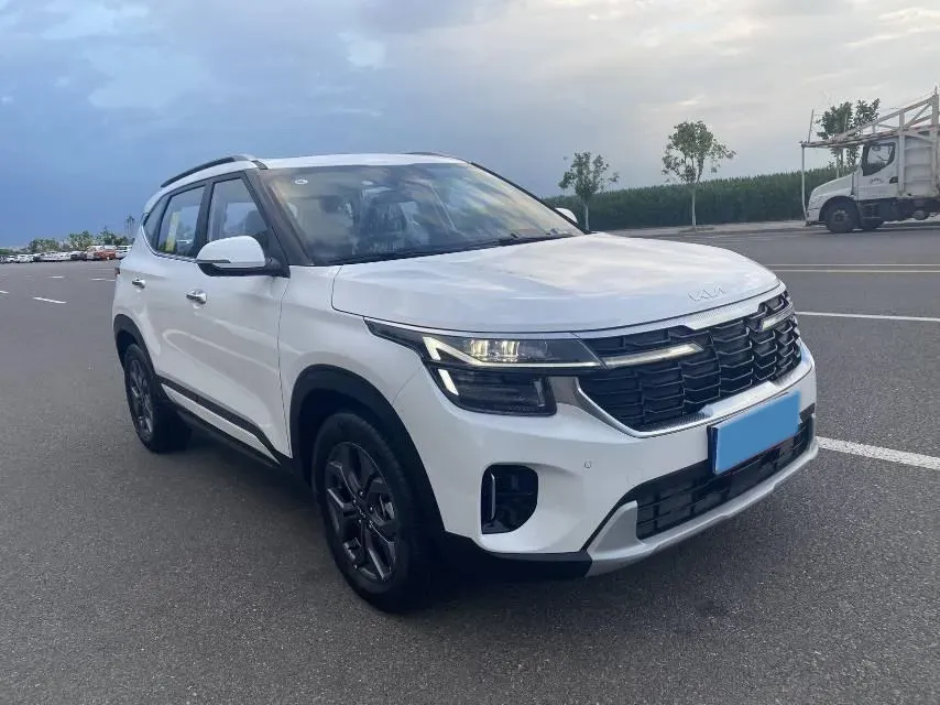 2023 Kia Seltos 1.5L 115HP L4 CVT,autocango,china used car exporter,china ev exporter,chinese used car exporter,chinese used ev exporter