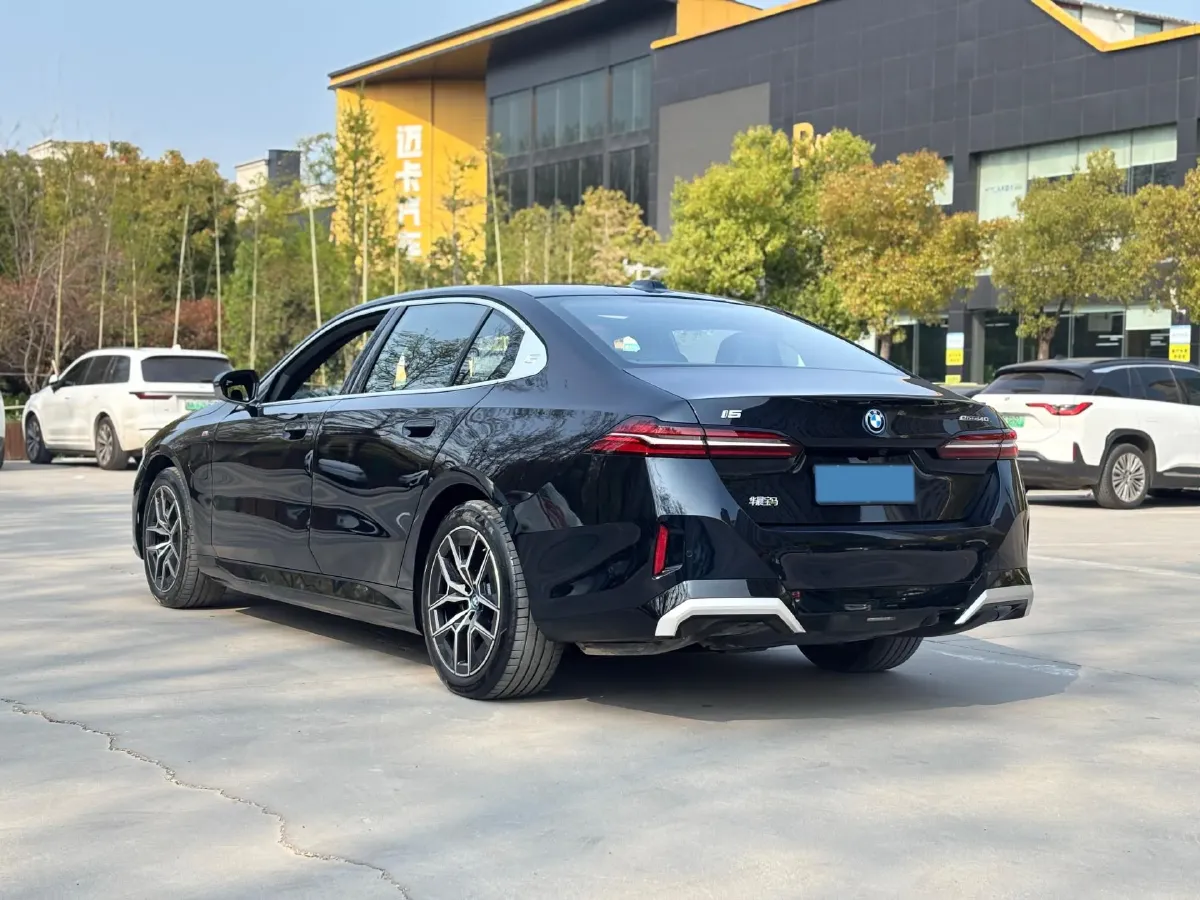 2025 BMW i5 BEV 96.96KWH,autocango,china used car exporter,china ev exporter,chinese used car exporter,chinese used ev exporter