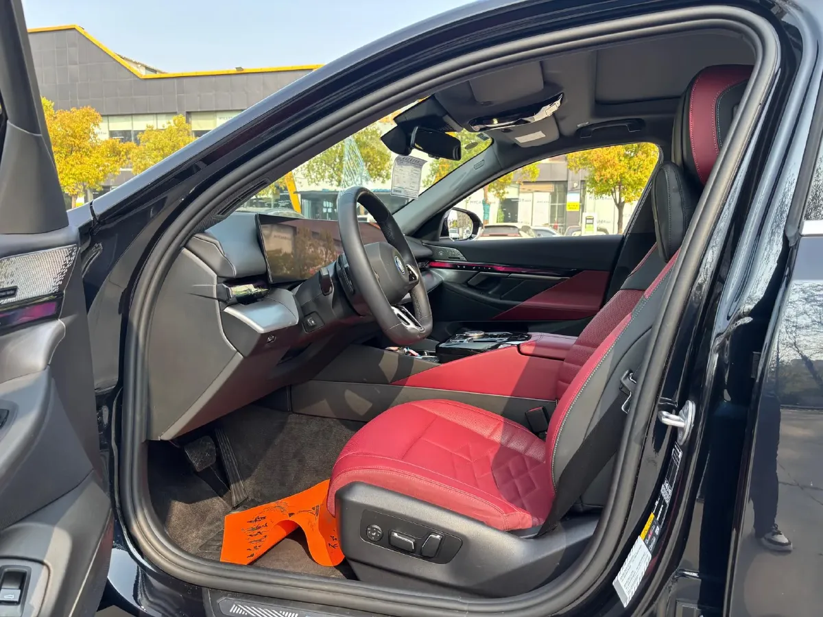 2025 BMW i5 BEV 96.96KWH,autocango,china used car exporter,china ev exporter,chinese used car exporter,chinese used ev exporter