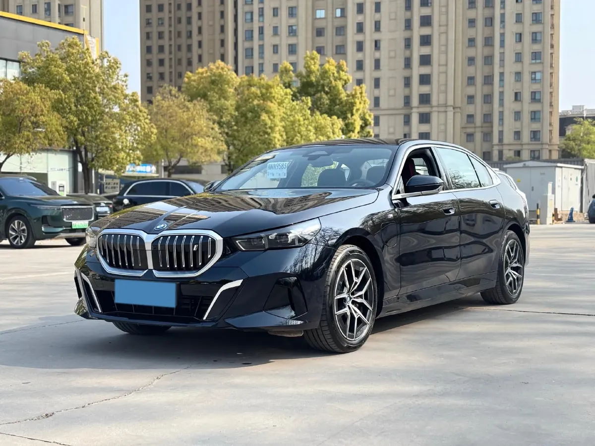 2025 BMW i5 BEV 96.96KWH,autocango,china used car exporter,china ev exporter,chinese used car exporter,chinese used ev exporter