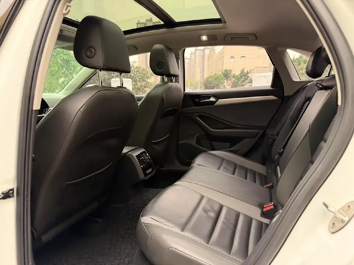 2021 Volkswagen Sagitar 1.4T 150HP L4 7DCT,autocango,china used car exporter,china ev exporter,chinese used car exporter,chinese used ev exporter