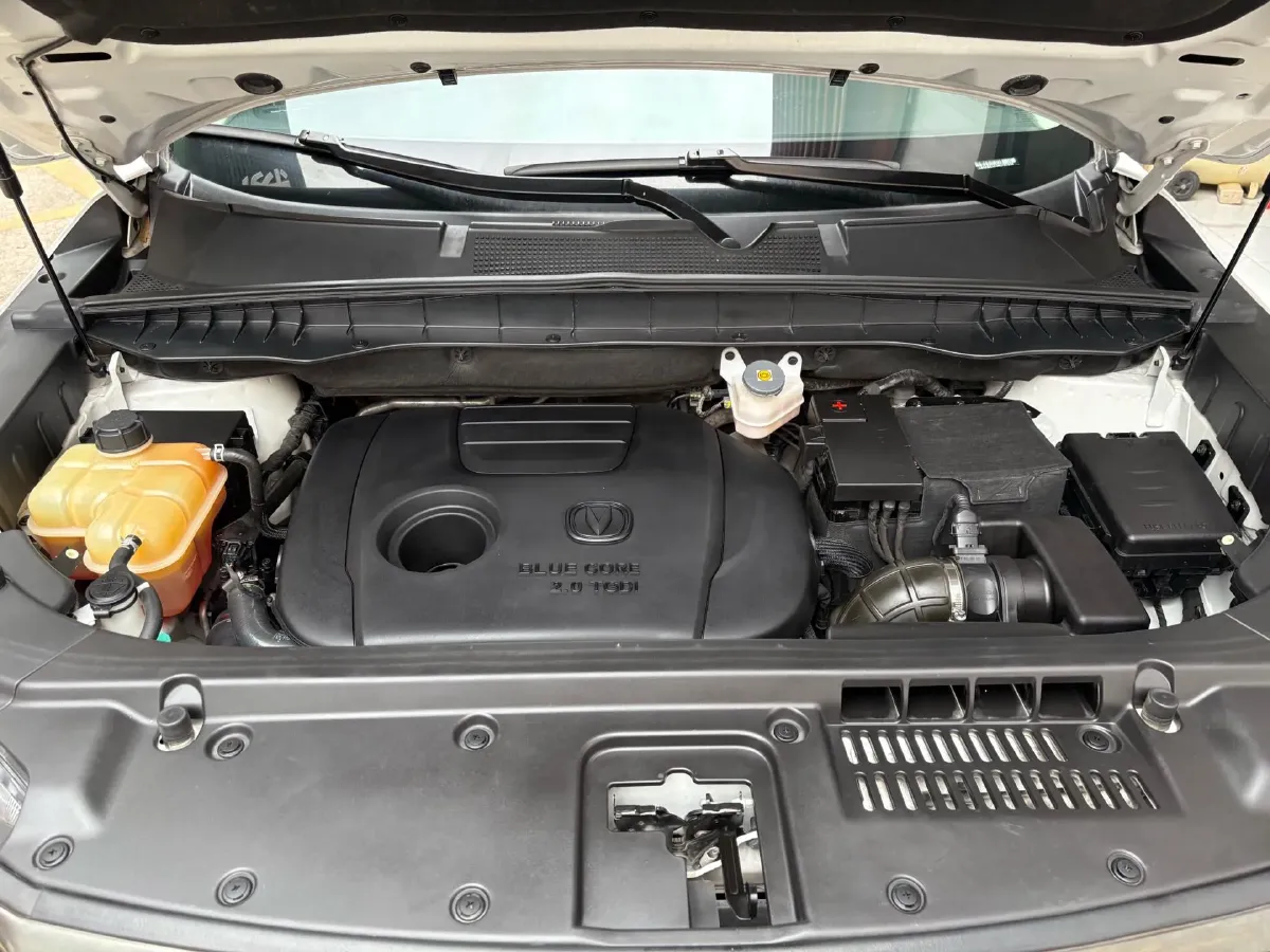 2021 ChangAn CS95 2.0T 233HP L4 6AT,autocango,china used car exporter,china ev exporter,chinese used car exporter,chinese used ev exporter