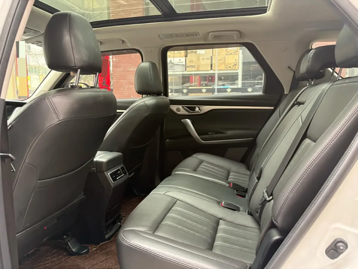 2021 ChangAn CS95 2.0T 233HP L4 6AT,autocango,china used car exporter,china ev exporter,chinese used car exporter,chinese used ev exporter