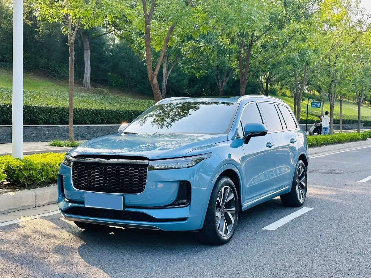 2021 Li ONE Range Extended 131HP REEV 40.5KWH,autocango,china used car exporter,china ev exporter,chinese used car exporter,chinese used ev exporter