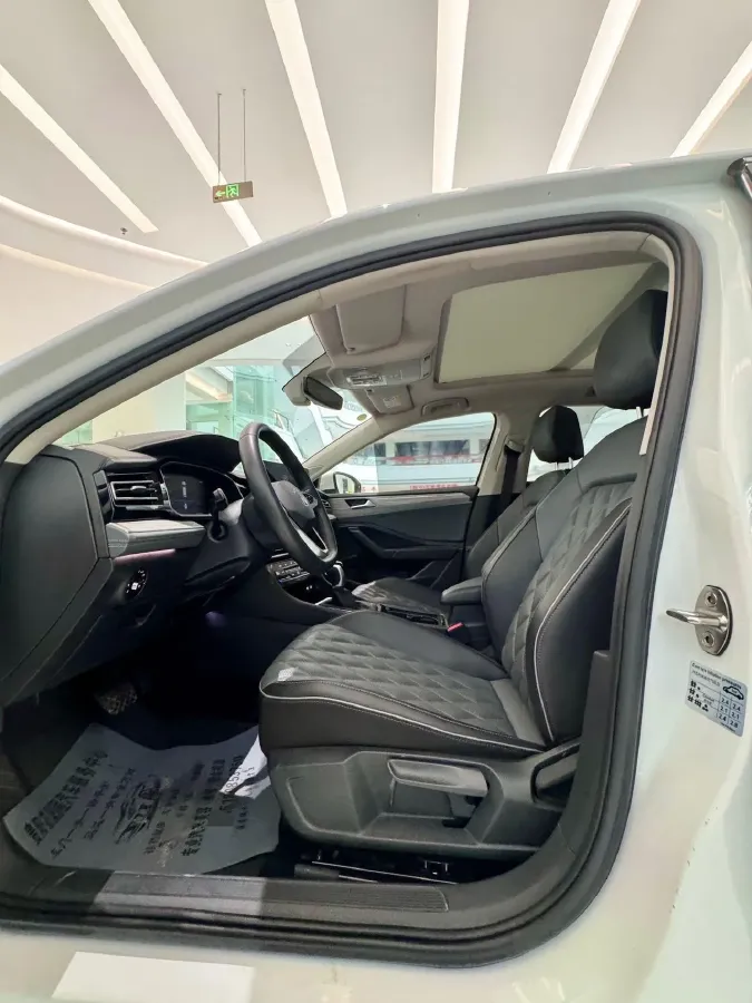 2023 Volkswagen Sagitar 1.2T 116HP L4 7DCT,autocango,china used car exporter,china ev exporter,chinese used car exporter,chinese used ev exporter