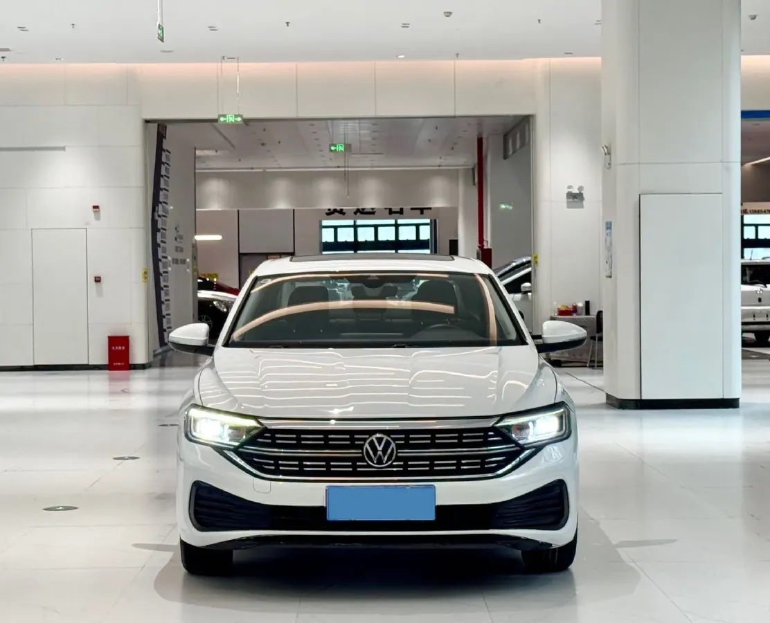 2023 Volkswagen Sagitar 1.2T 116HP L4 7DCT,autocango,china used car exporter,china ev exporter,chinese used car exporter,chinese used ev exporter