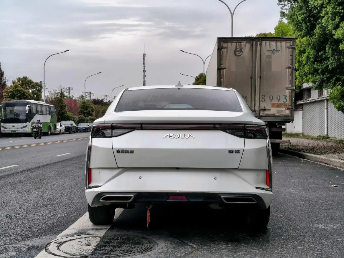 2021 DongFeng Aeolus YiXuan 1.5T 150HP L4 6DCT,autocango,china used car exporter,china ev exporter,chinese used car exporter,chinese used ev exporter