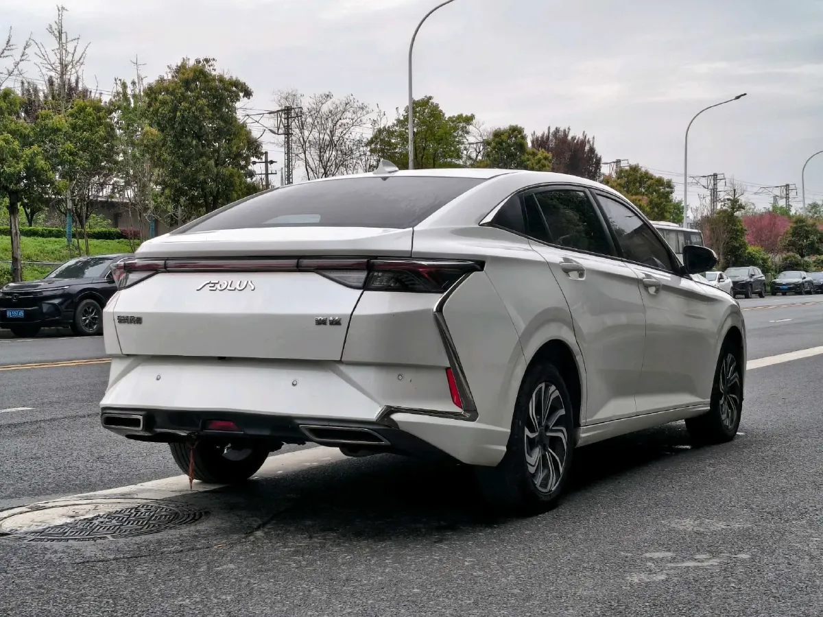 2021 DongFeng Aeolus YiXuan 1.5T 150HP L4 6DCT,autocango,china used car exporter,china ev exporter,chinese used car exporter,chinese used ev exporter