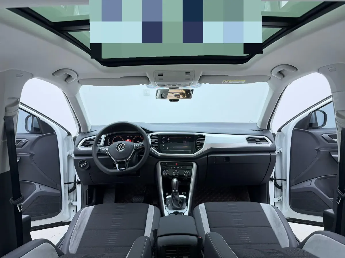2022 Volkswagen T-Roc 1.4T 150HP L4 7DCT,autocango,china used car exporter,china ev exporter,chinese used car exporter,chinese used ev exporter