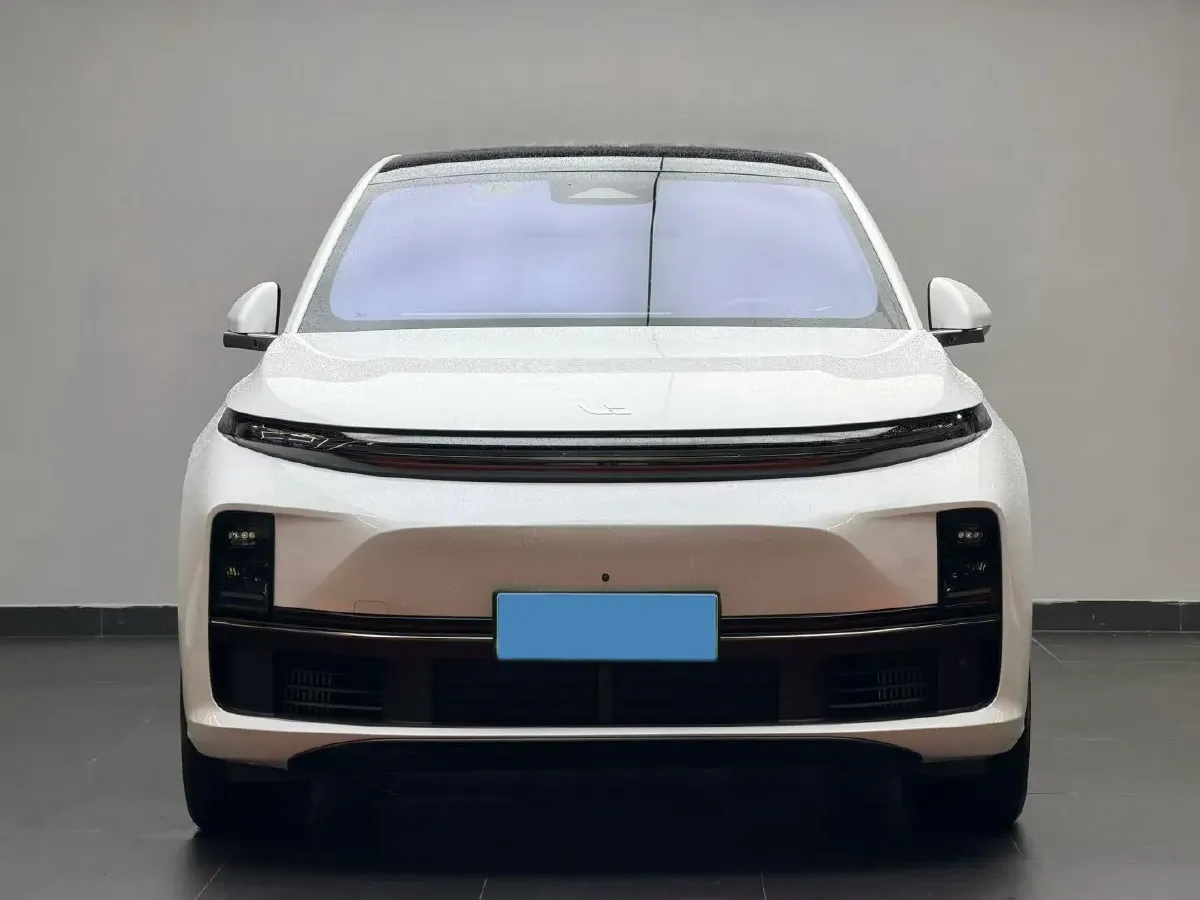 2023 Li L7 Range Extended 154HP REEV 40.9KWH,autocango,china used car exporter,china ev exporter,chinese used car exporter,chinese used ev exporter