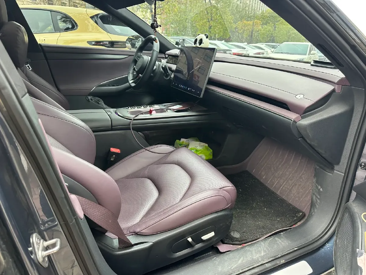 2024 MI SU7 BEV 101KWH,autocango,china used car exporter,china ev exporter,chinese used car exporter,chinese used ev exporter