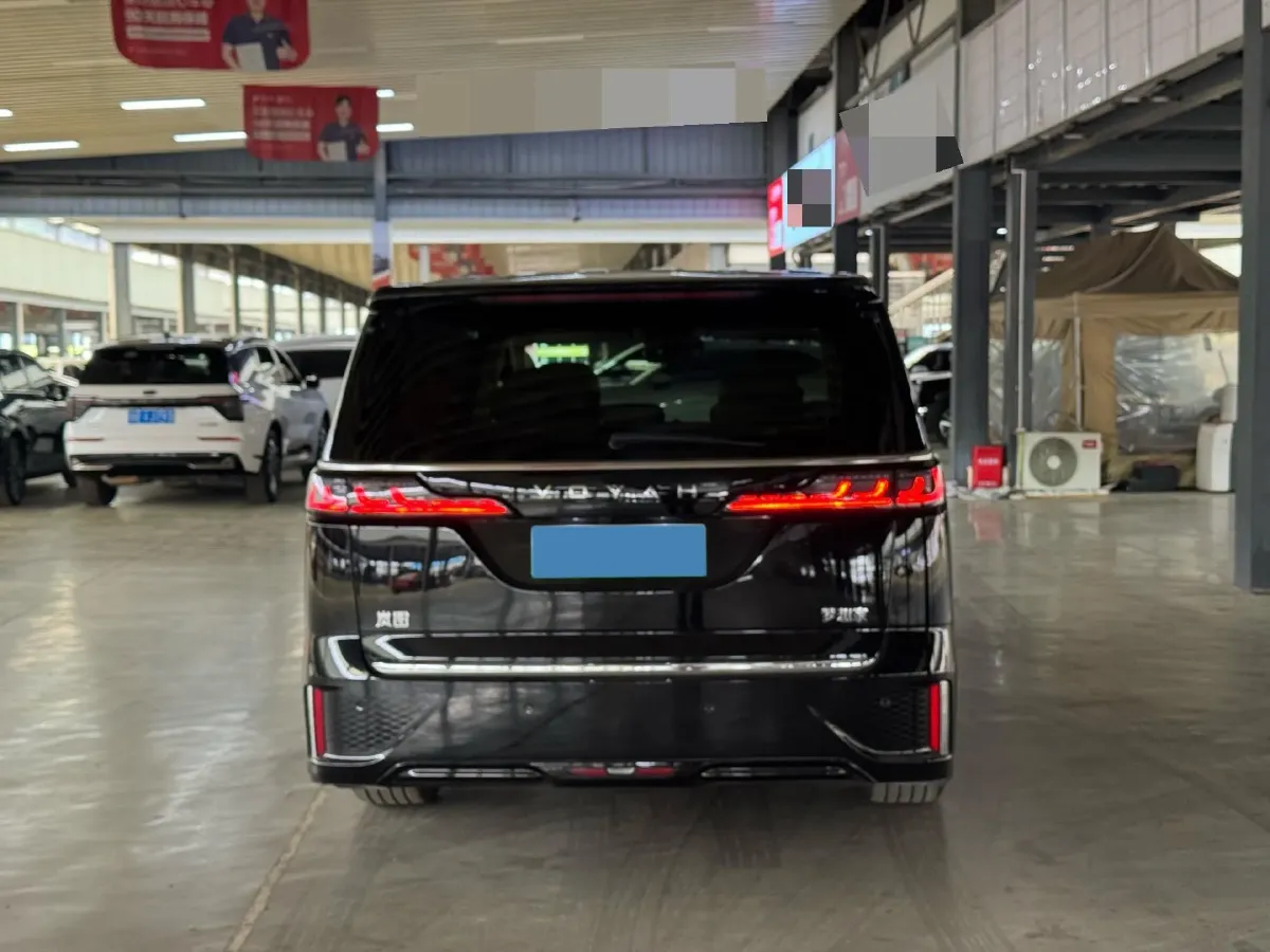 2022 Voyah Dream 1.5T 136HP L4 PHEV 25.57KWH,autocango,china used car exporter,china ev exporter,chinese used car exporter,chinese used ev exporter