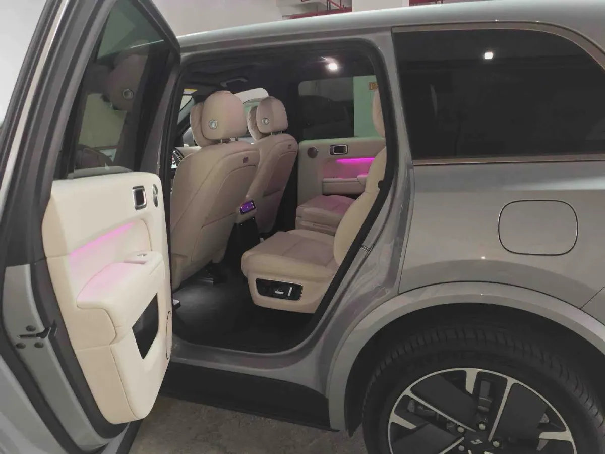 2025 Li L9 Range Extended 154HP REEV,autocango,china used car exporter,china ev exporter,chinese used car exporter,chinese used ev exporter