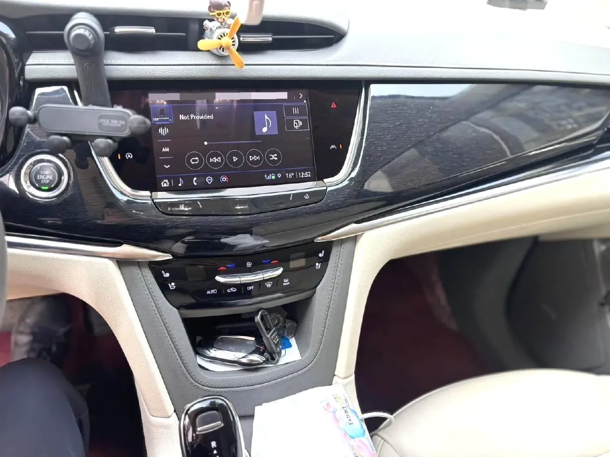 2022 Cadillac XT6 2.0T 237HP L4 9AT,autocango,china used car exporter,china ev exporter,chinese used car exporter,chinese used ev exporter