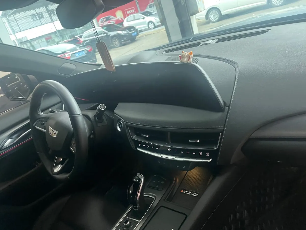 2024 Cadillac CT5 2.0T 237HP L4 10AT,autocango,china used car exporter,china ev exporter,chinese used car exporter,chinese used ev exporter