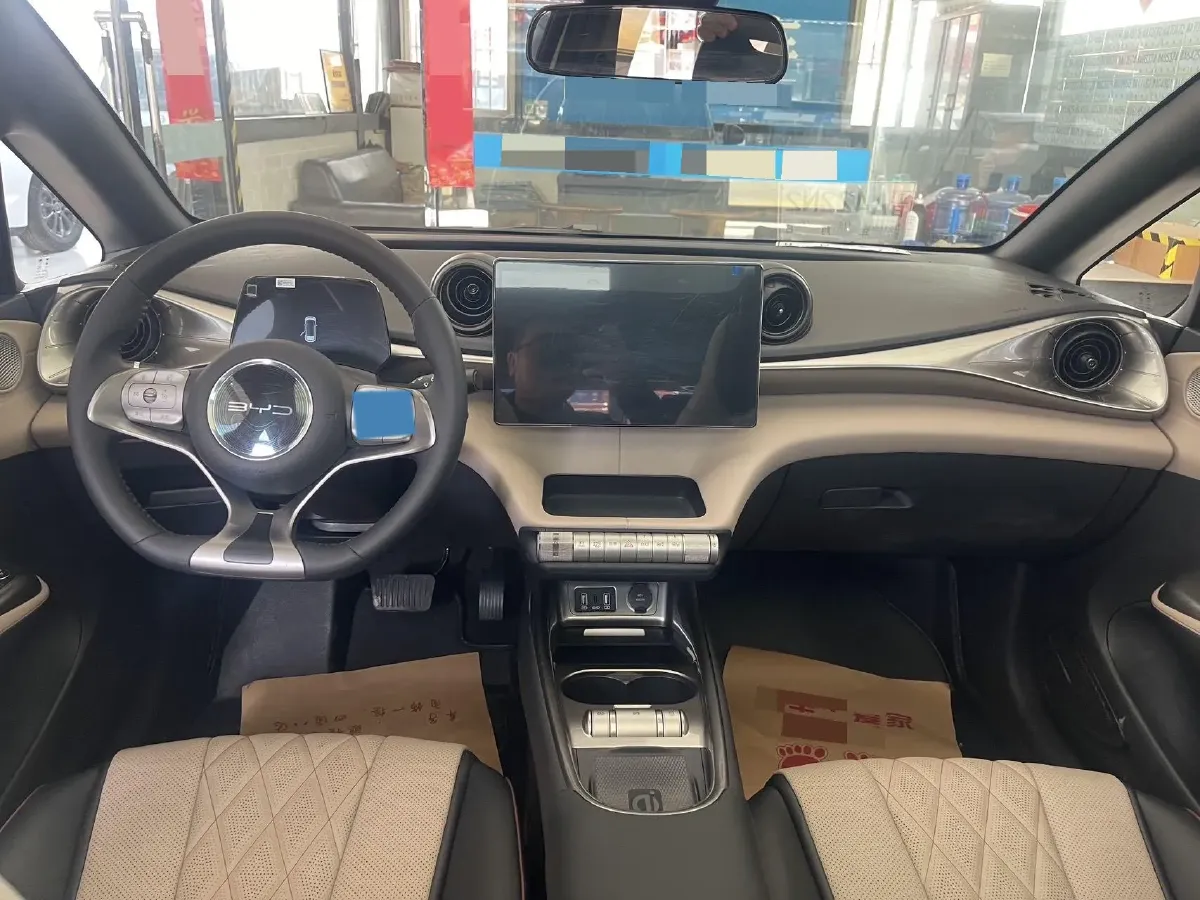 2023 BYD Dolphin BEV 44.928KWH,autocango,china used car exporter,china ev exporter,chinese used car exporter,chinese used ev exporter