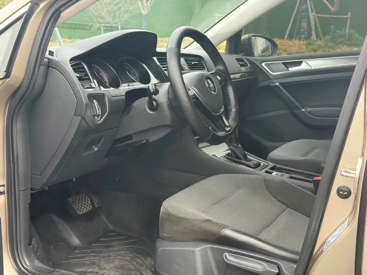 2018 Volkswagen Golf 1.4T 131HP L4 7DCT,autocango,china used car exporter,china ev exporter,chinese used car exporter,chinese used ev exporter