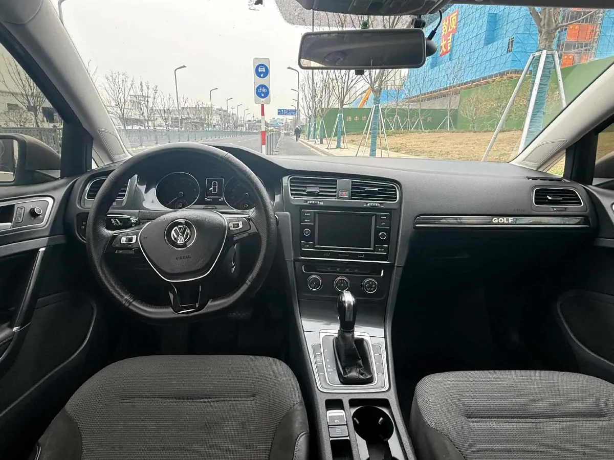 2018 Volkswagen Golf 1.4T 131HP L4 7DCT,autocango,china used car exporter,china ev exporter,chinese used car exporter,chinese used ev exporter