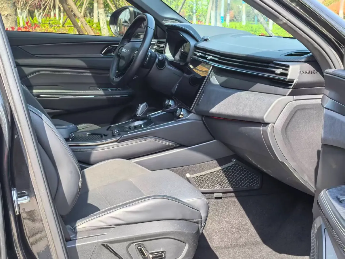 2021 LYNK&CO 01 2.0T 254HP L4 8AT,autocango,china used car exporter,china ev exporter,chinese used car exporter,chinese used ev exporter