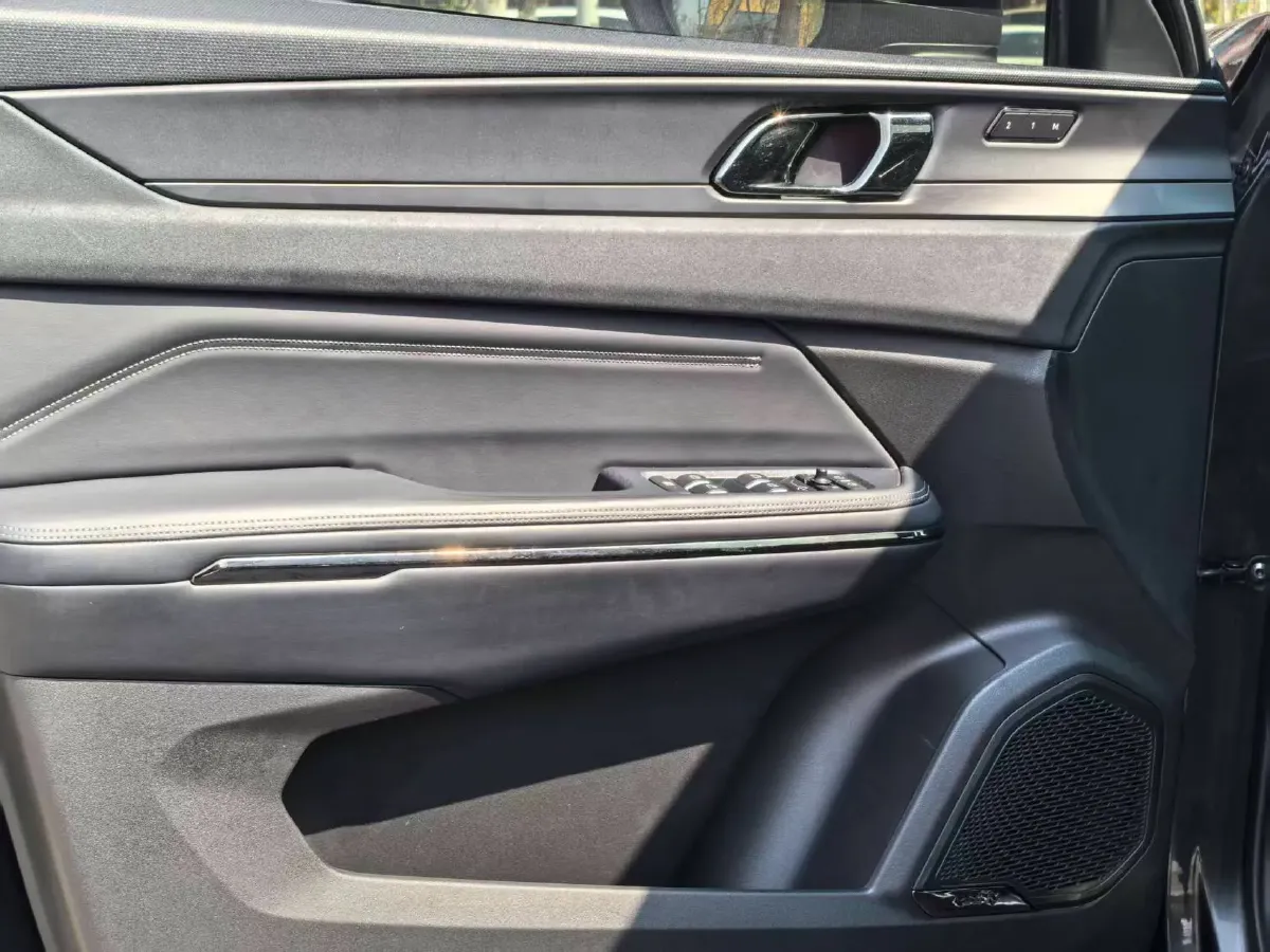 2021 LYNK&CO 01 2.0T 254HP L4 8AT,autocango,china used car exporter,china ev exporter,chinese used car exporter,chinese used ev exporter