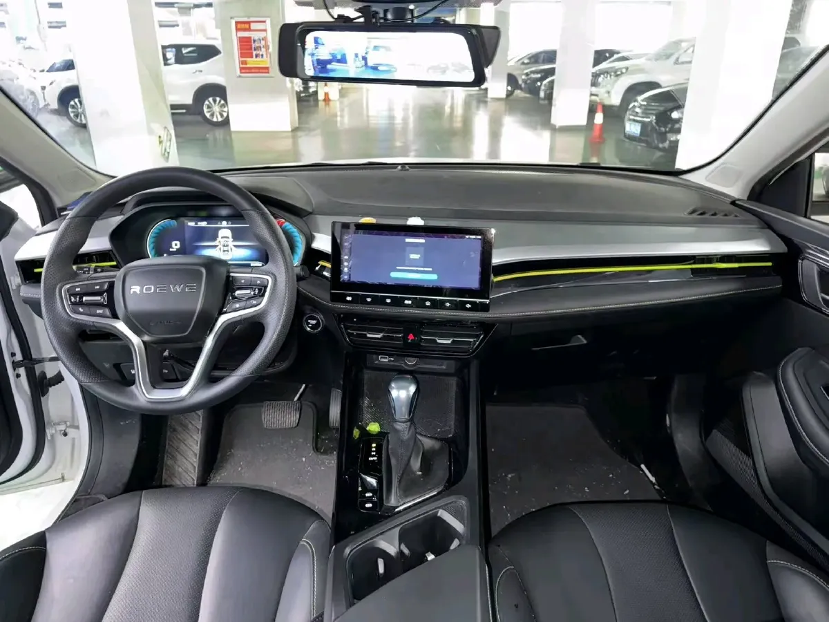 2021 Roewe i5 1.5L 120HP L4 CVT,autocango,china used car exporter,china ev exporter,chinese used car exporter,chinese used ev exporter