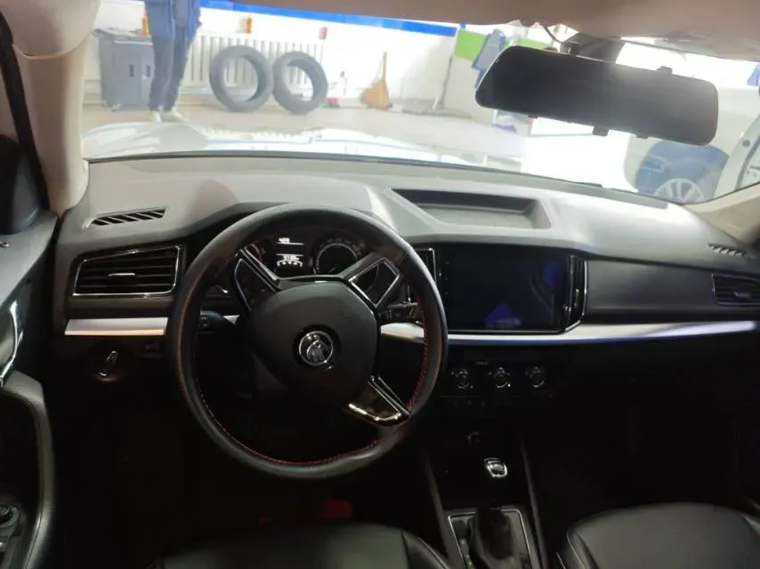 2023 Skoda Kamiq 1.5L 112HP L4 6AT,autocango,china used car exporter,china ev exporter,chinese used car exporter,chinese used ev exporter