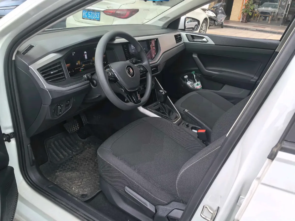 2023 Volkswagen Polo 1.5L 113HP L4 6AT,autocango,china used car exporter,china ev exporter,chinese used car exporter,chinese used ev exporter
