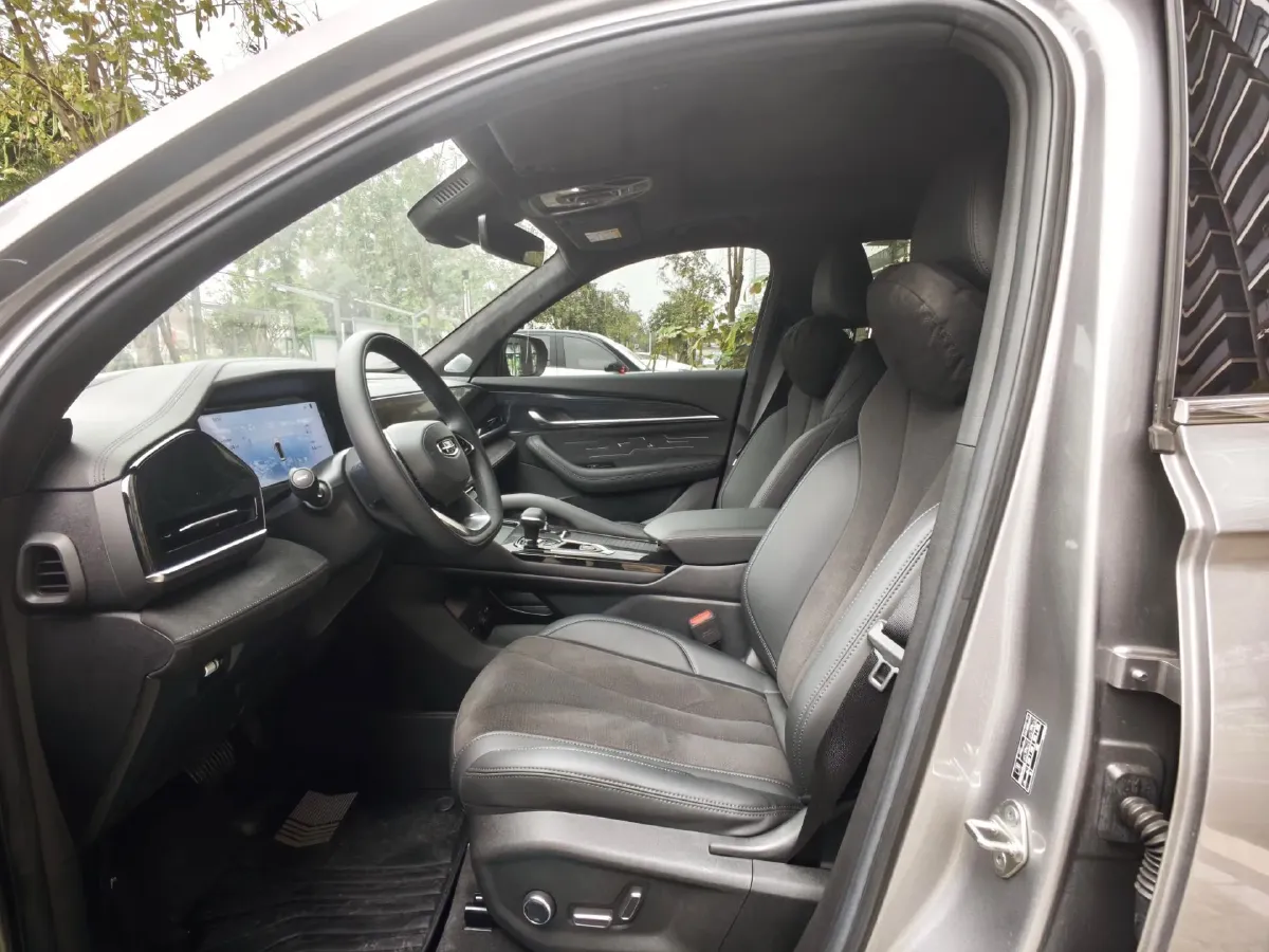 2024 Geely Monjaro 2.0T 238HP L4 8AT,autocango,china used car exporter,china ev exporter,chinese used car exporter,chinese used ev exporter