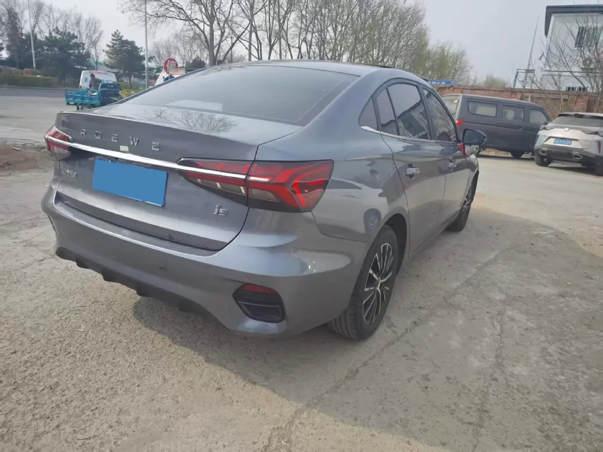 2021 Roewe i5 1.5L 120HP L4 CVT,autocango,china used car exporter,china ev exporter,chinese used car exporter,chinese used ev exporter