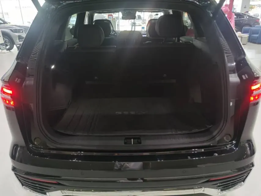 2025 Geely Monjaro 2.0T 238HP L4 8AT,autocango,china used car exporter,china ev exporter,chinese used car exporter,chinese used ev exporter