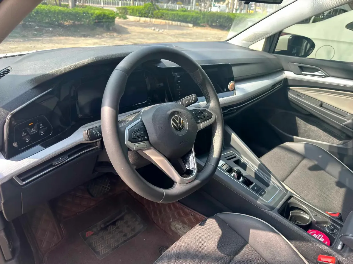2023 Volkswagen Golf 1.4T 150HP L4 7DCT,autocango,china used car exporter,china ev exporter,chinese used car exporter,chinese used ev exporter