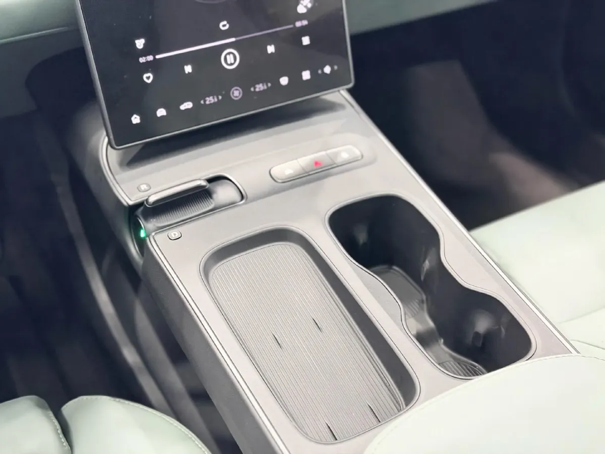 2023 NIO ET5T BEV 75KWH,autocango,china used car exporter,china ev exporter,chinese used car exporter,chinese used ev exporter