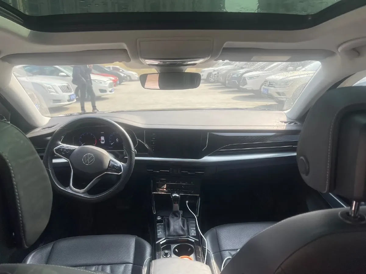 2023 Volkswagen Passat 2.0T 186HP L4 7DCT,autocango,china used car exporter,china ev exporter,chinese used car exporter,chinese used ev exporter