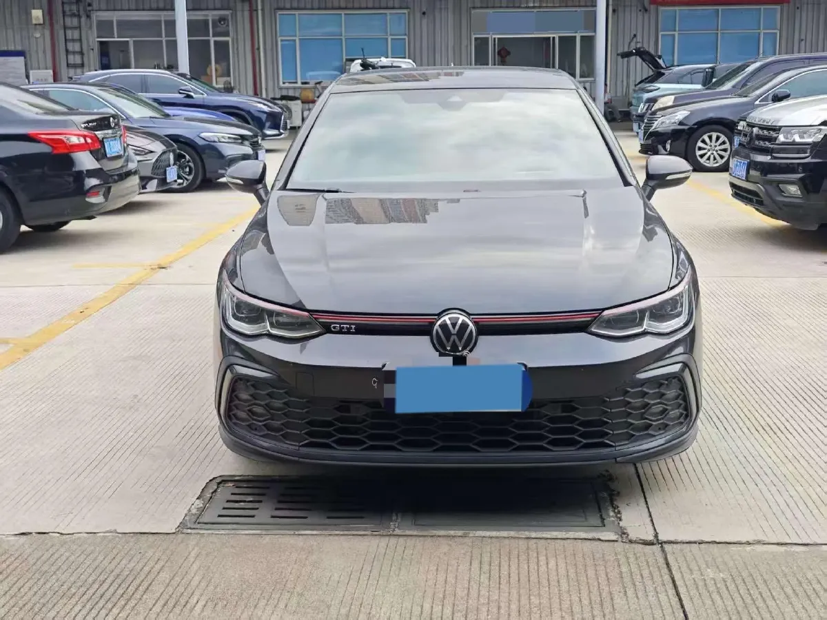 2021 Volkswagen GolfGTI 2.0T 220HP L4 7DCT,autocango,china used car exporter,china ev exporter,chinese used car exporter,chinese used ev exporter