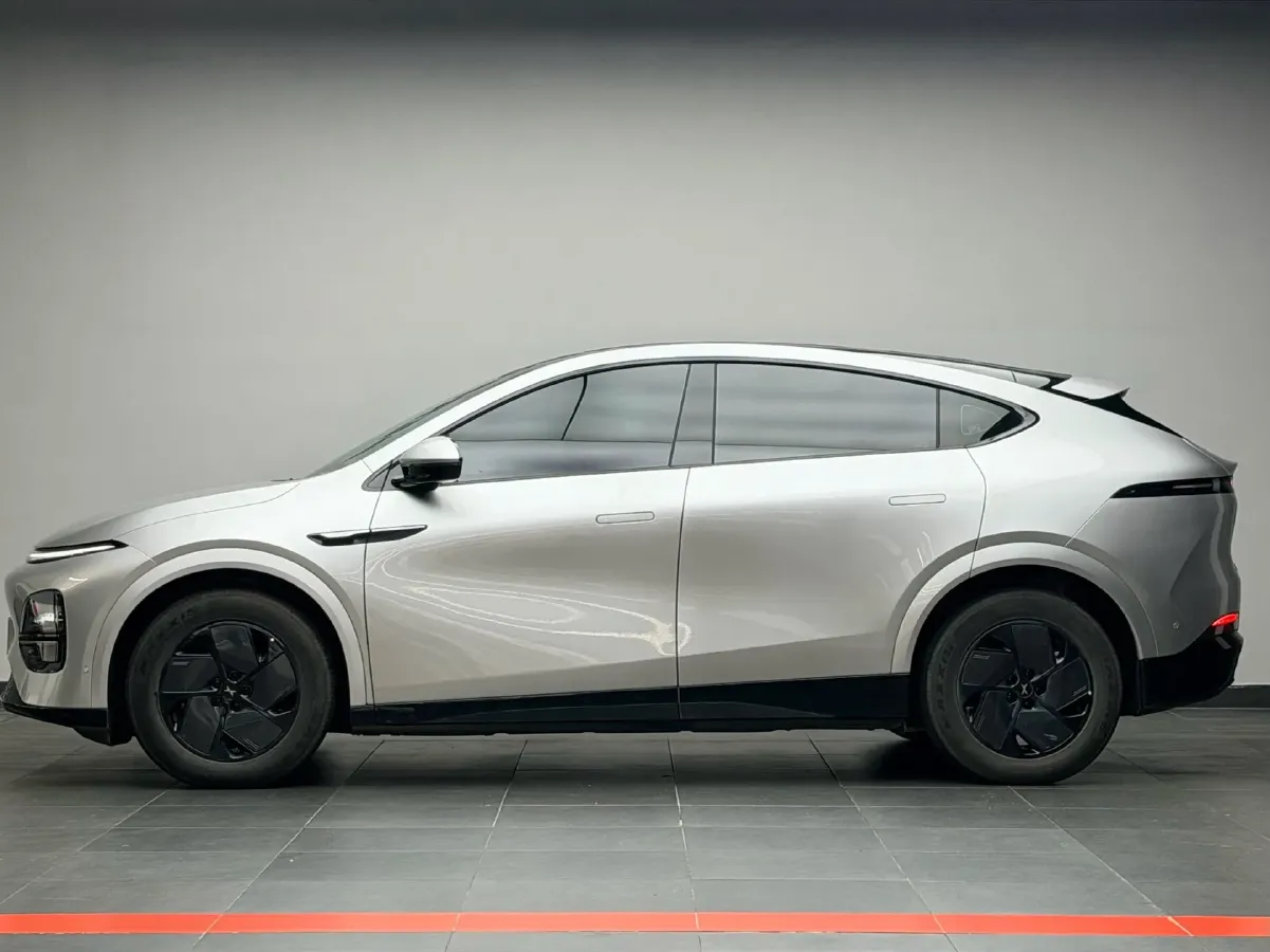 2025 Xpeng G6 BEV 68.5KWH,autocango,china used car exporter,china ev exporter,chinese used car exporter,chinese used ev exporter