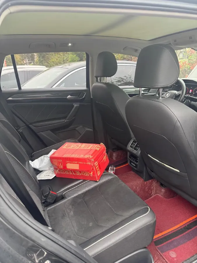 2021 Volkswagen Tayron 2.0T 186HP L4 7DCT,autocango,china used car exporter,china ev exporter,chinese used car exporter,chinese used ev exporter